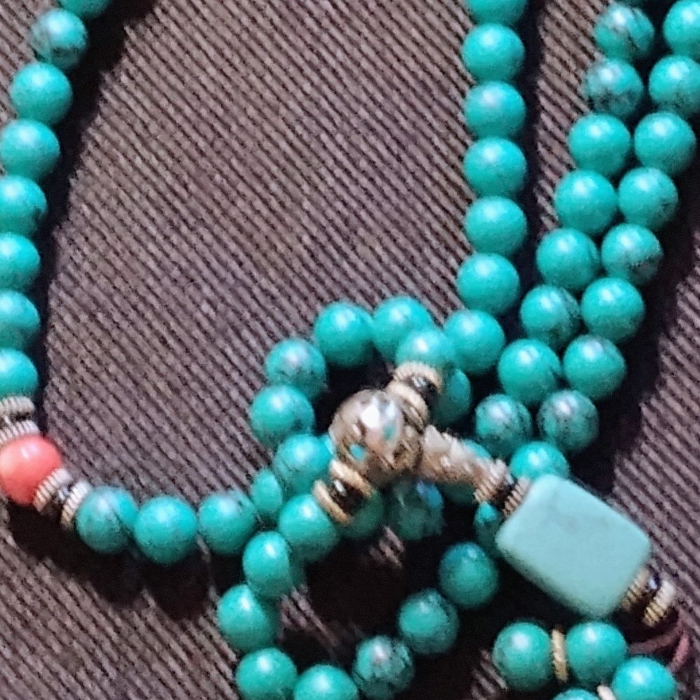 30", VINTAGE, CHINESE TURQUOISE. ORANGE AND BLUE COLORS. LARGE TURQUOISE DROP